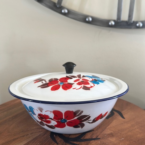 Kitchen Vintage Enamelware Bowl With Lid Poshmark
